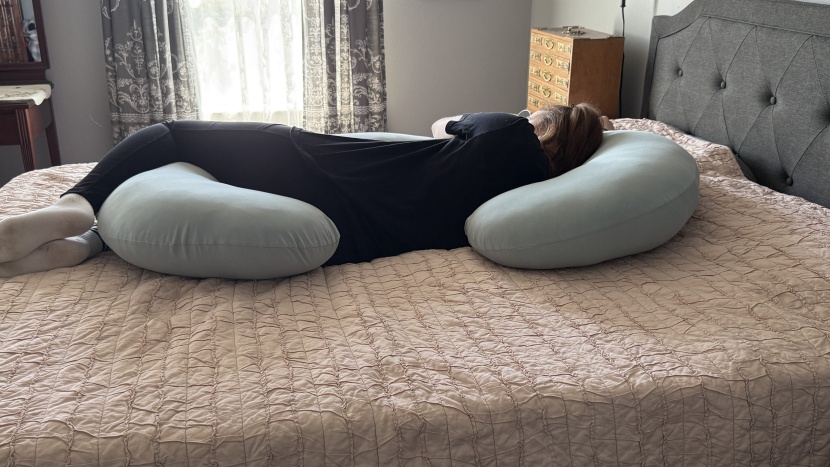 pregnancy pillow - the insen c shape features supportive cushioning where you need it...