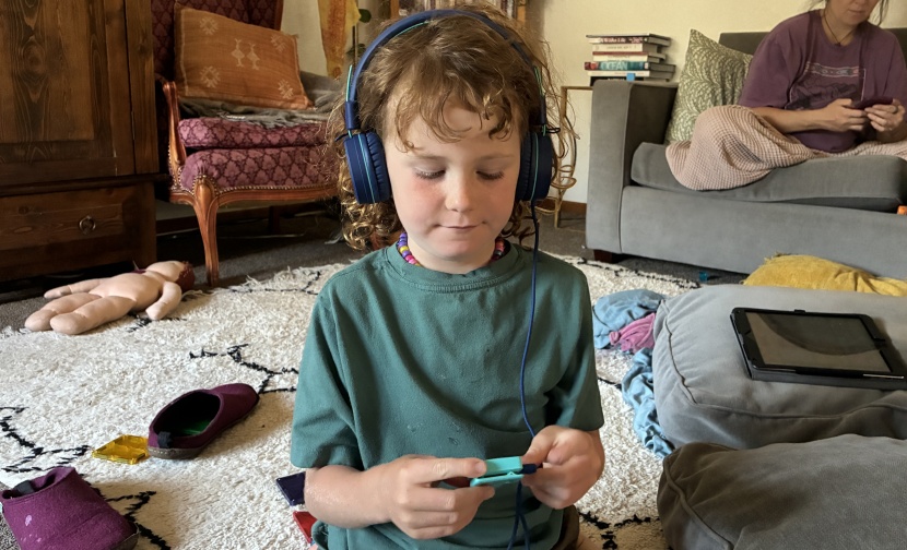 kids headphones - the noot headphones sounded blown out and fuzzy when the volume was...