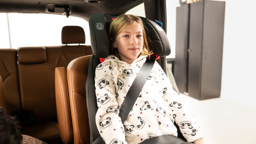 graco tranzitions 3-in-1 - the tranzition's sides are fairly narrow, and the padding compresses...