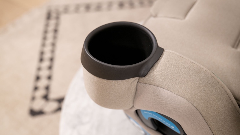 the saffron cup holders are deeper than some, but wide-bottom...