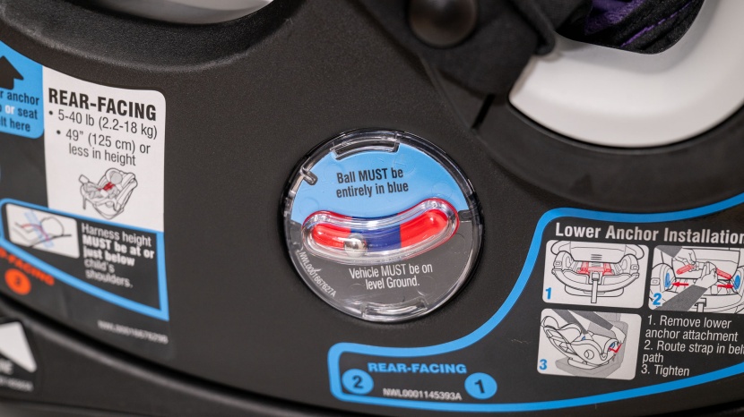 graco slimfit3 lx 3-in-1 - we like the lx&#039;s leveling guide.