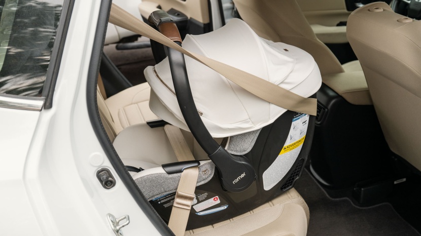 romer juni - the romer seatbelt installation without the base is comparable to...