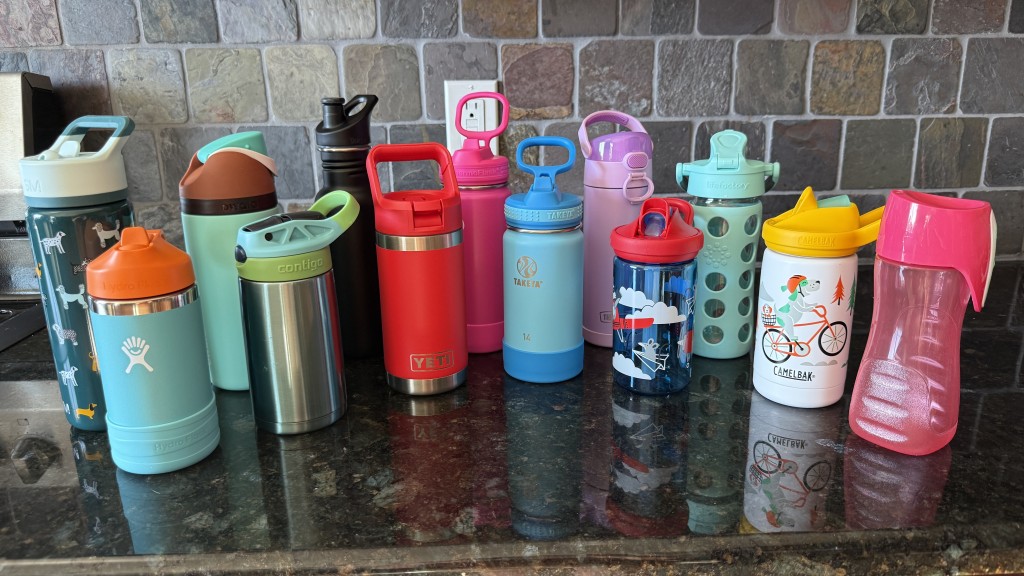 kids water bottle - with a wide array of water bottles to choose from, it should be easy...
