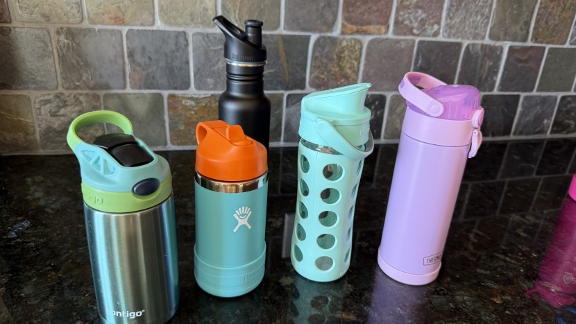 kids water bottle - its important to teach kids to use their water bottles safely.