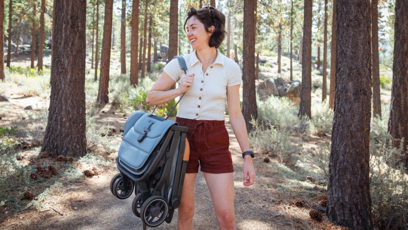 uppababy minu v3 - the carry strap is built into the minu&#039;s seat.