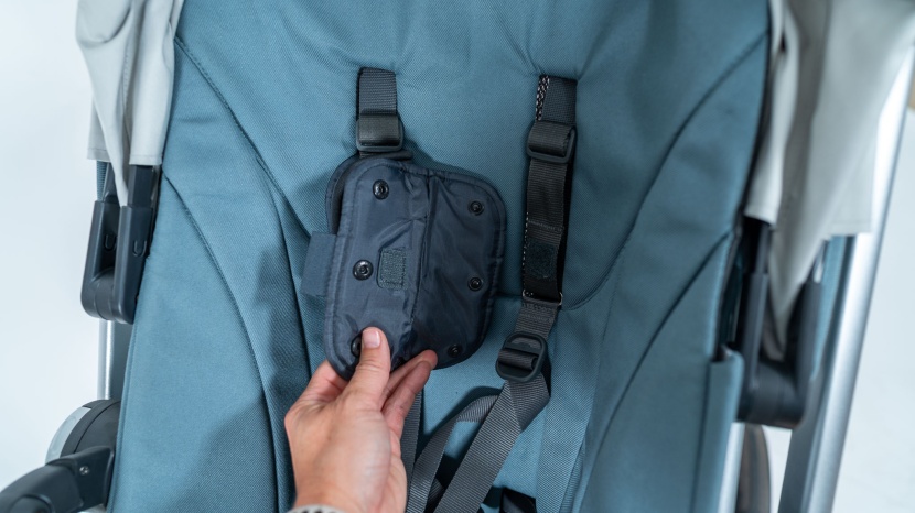the removable shoulder pads allow for washing and the durable...