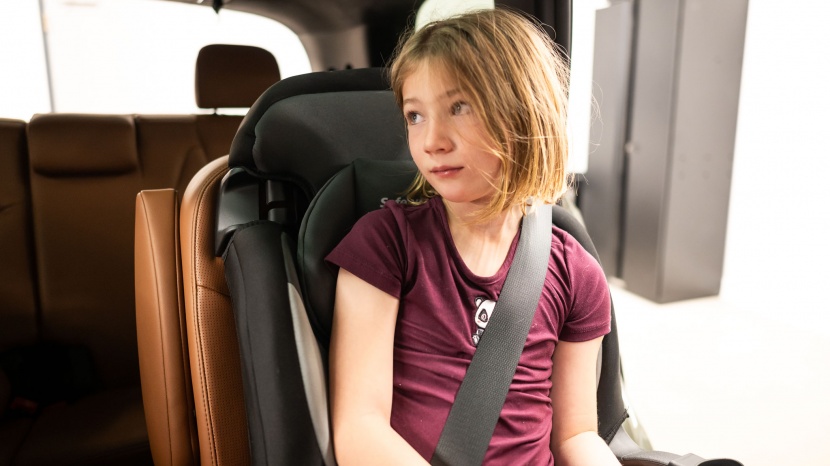 safety 1st grand 2-in-1 - the headrest on the safety 1st is not adjustable or well padding...