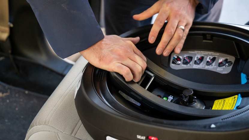 evenflo revolve360 slim  2-in-1 - while the revolve lock-off is large and offers plenty of leverage...