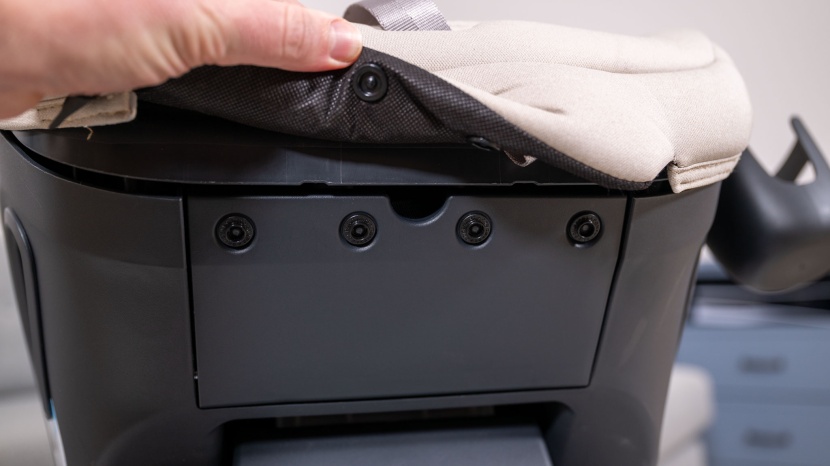 rove's latch storage is under the cover that secures to the pocket...