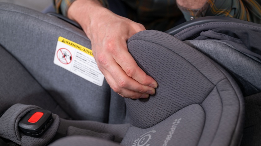 the padding and fabric on the mexa v3 are comfortable and feel soft...