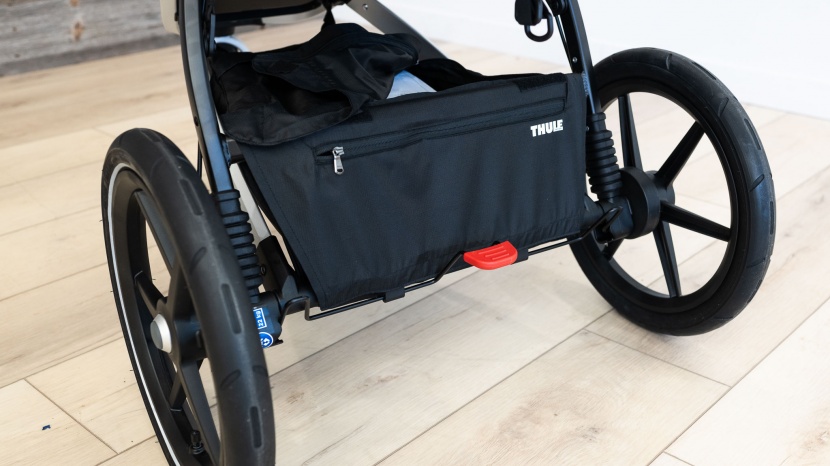 thule urban glide 2 - the urban glide 2 has a pocket on the back of the storage bin with a...