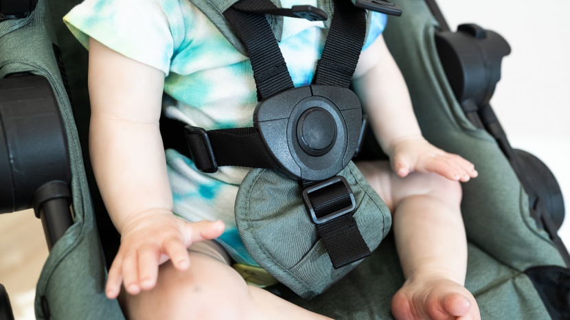 baby jogger city select 2 - the select&#039;s nesting buckle is not our favorite, but we like the...