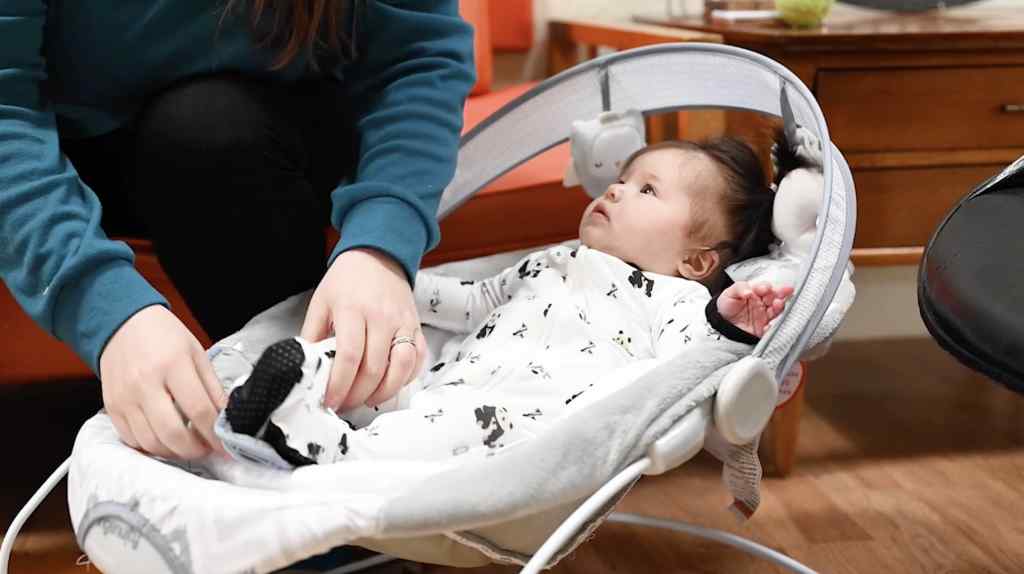 Baby bouncer and rocker automatic hot sale